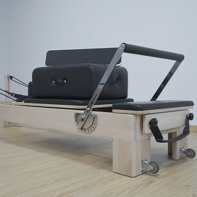 Machine classique de reformage de Pilates en bois d'érable, entraînement de base de Yoga de bonne qualité