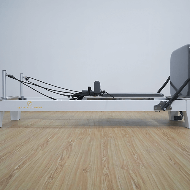 Équipement de réadaptation Yoga Reformer Pilates en bois blanc à vendre Gym Pilates Reformer